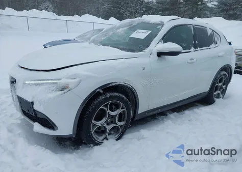 2022 Alfa Romeo Stelvio Ti Awd z USA, uszkodzony, nr VIN ZASPAKBN4N7D34117